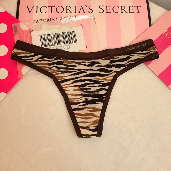VTG Victoria's Secret Silky Nylon Animal Print Thong Panty Size XS - Picture 1 of 6